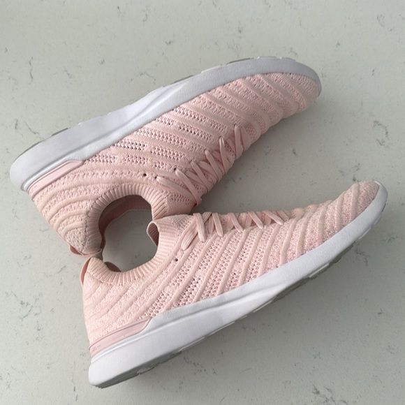 APL Techloom Wave W - Bleached Pink / White / Clear - Size 9 - Picture 5 of 7